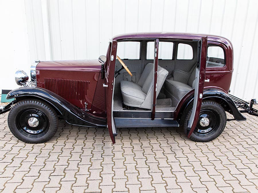 Innenausstattung Opel 1.8